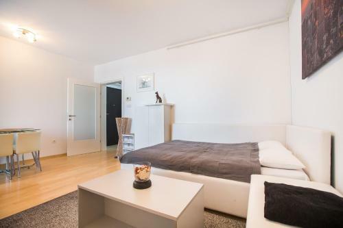 Apartamento Cozy & Modern Studio With Balcony