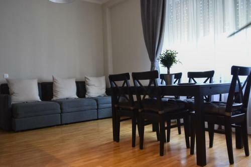 Karlo Main Square Apartments 1