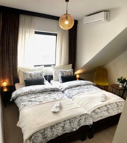 Hostal Monikarooms