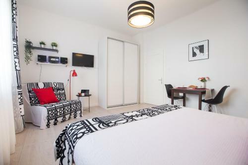 Angela Luxury Studio Apartment