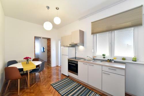Corner Apartments Savska