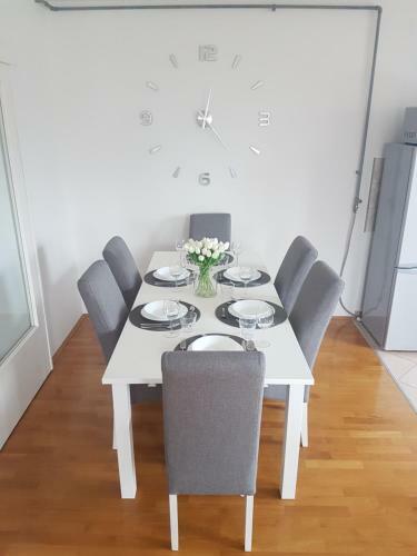 Apartment D&t