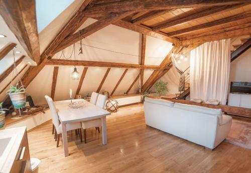 Apartamento The Gri? Eco Castle