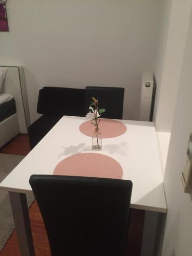 Apartments With Wifi Zagreb - 16456