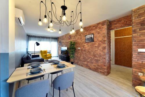 Premium Apartment Stefany By Metropolis