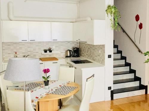 Apartments With Wifi Zagreb - 16283