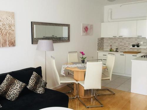 Apartments With Wifi Zagreb - 16283