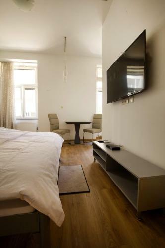 Metropolis Apartments