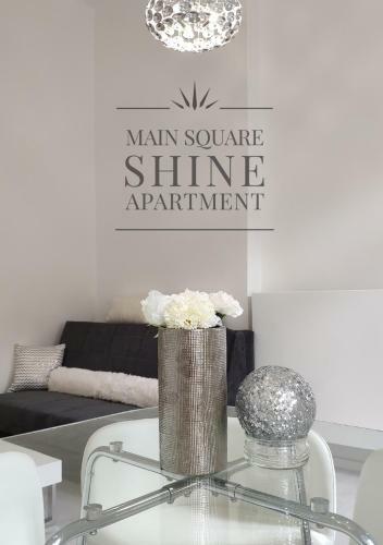 Main Square Shine Apartment