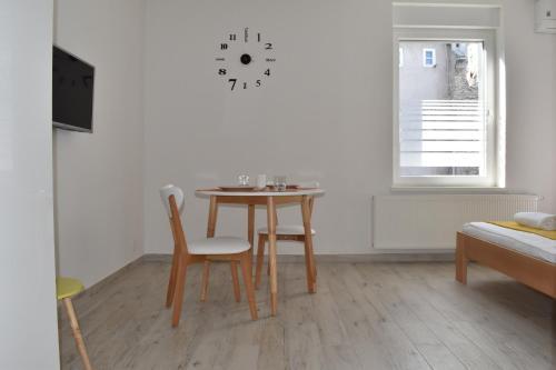 Apartamento Room & 4 Studios - Modern Comfy Central - Free Netflix