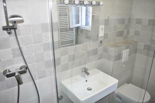 Apartamento Room & 4 Studios - Modern Comfy Central - Free Netflix