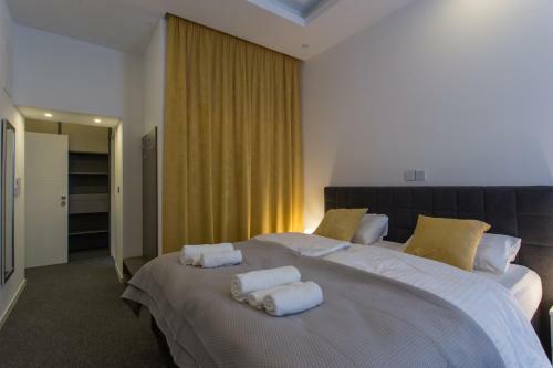 Hostal Elenas Rooms & Apartment