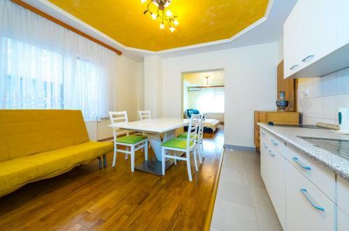 Apartments Silver
