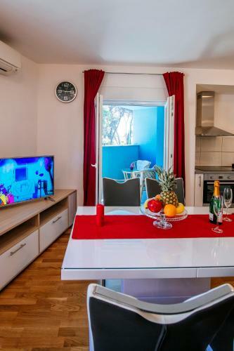 Rainbow Apartments