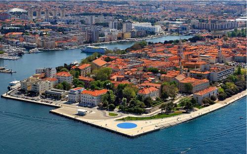 Apartments Mony