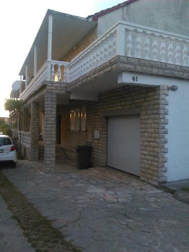 Apartments Mony