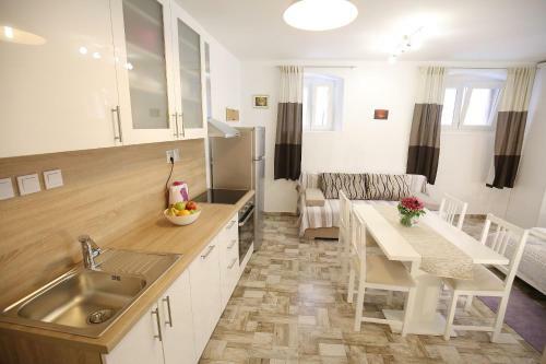Studio Apartment Laura