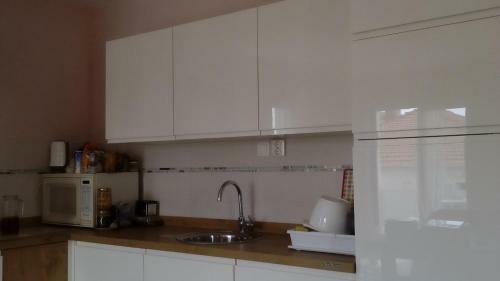 Apartment Yelena Rose West