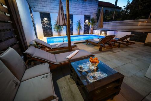 Apartamento Rustica Zadar With A Swimming Pool
