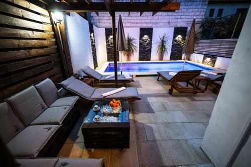 Apartamento Rustica Zadar With A Swimming Pool