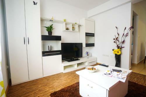 Floral Apartment