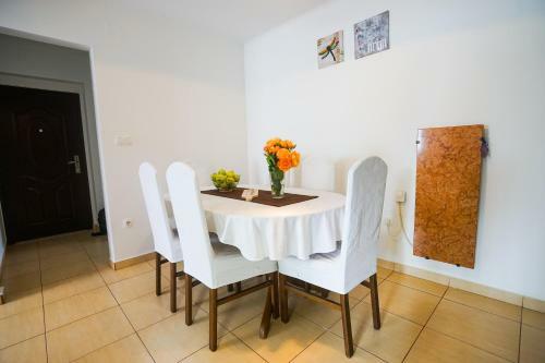 Floral Apartment