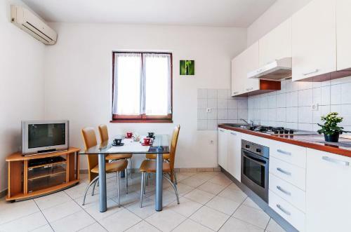 Apartments Andrej