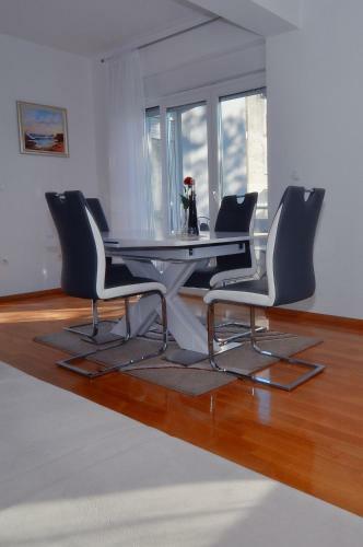 Apartments Edita