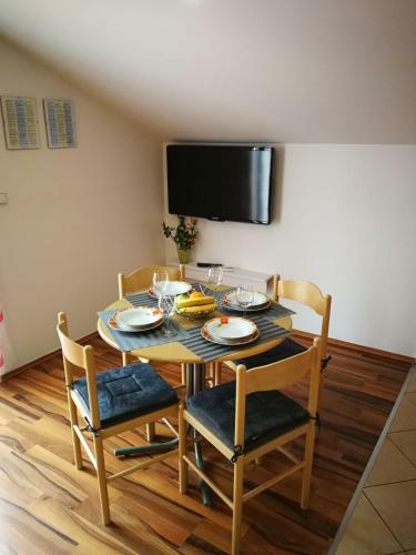 Niko Apartment