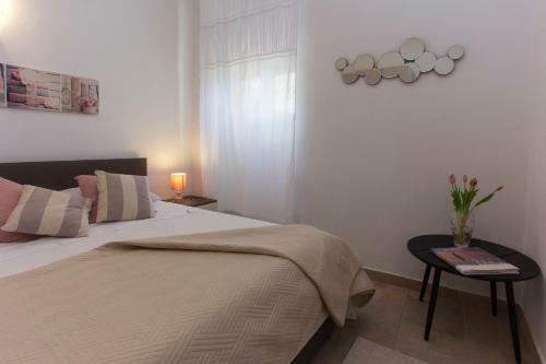 Apartment Ema
