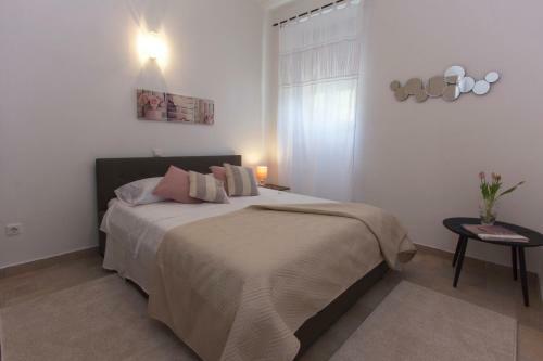 Apartment Ema