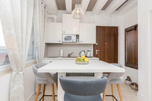 City Colours Apartment