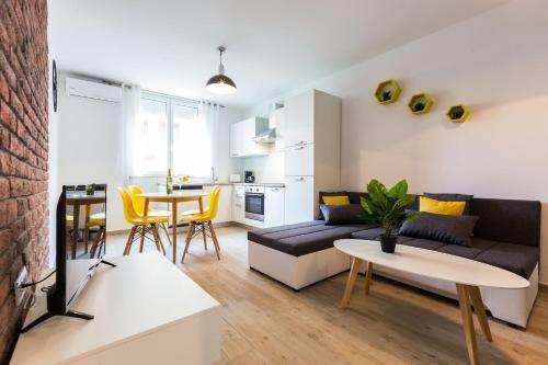 Deluxe Apartment Near The Bridge