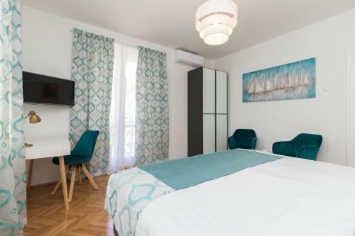 Apartamentos Deluxe Suite Navis