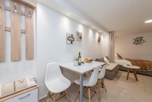 Apartments Luky