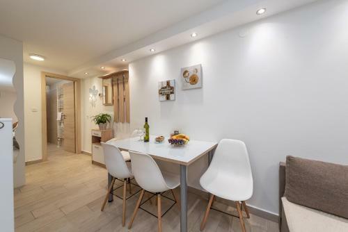 Apartments Luky