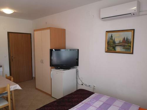 Rooms & Apartment Hegic