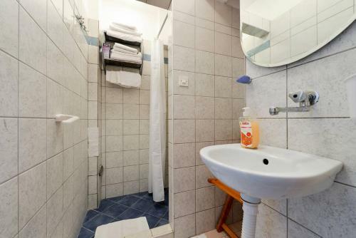 Rooms & Apartment Hegic