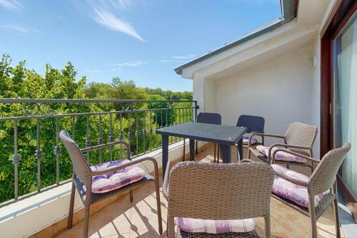 Rooms & Apartment Hegic