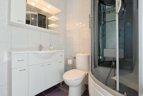 Rooms & Apartment Hegic
