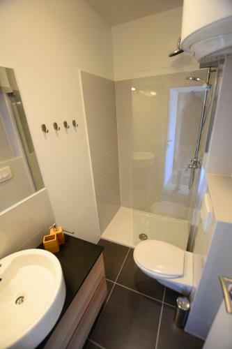 Hostal Nora Rooms