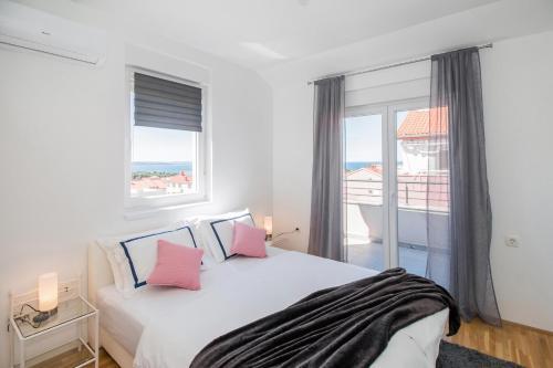 Apartment Hera****