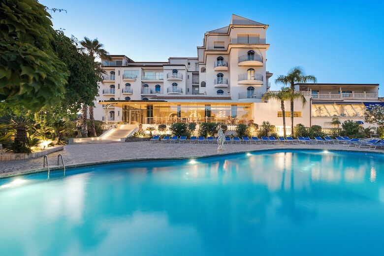Hotel Sant Alphio Garden