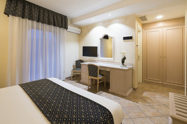 Hotel Sant Alphio Garden