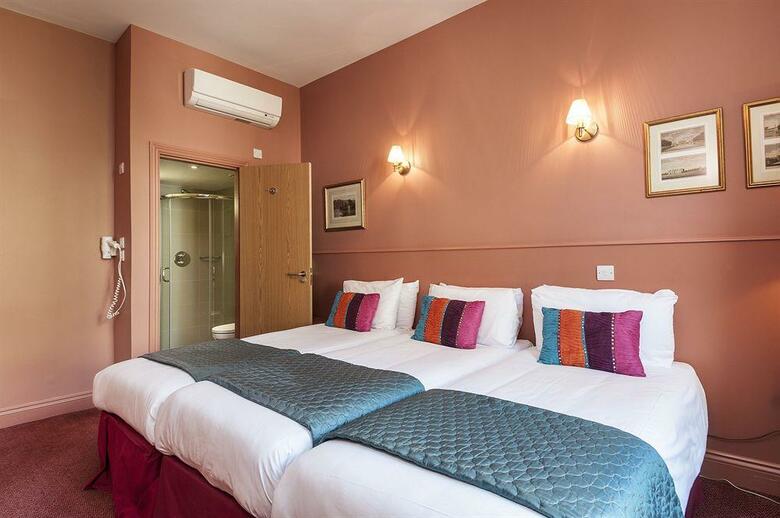 Rose Park Hotel