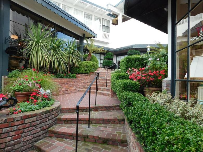 Hotel Pine Inn