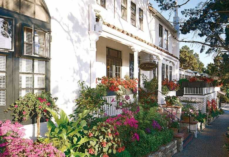 Hotel Pine Inn