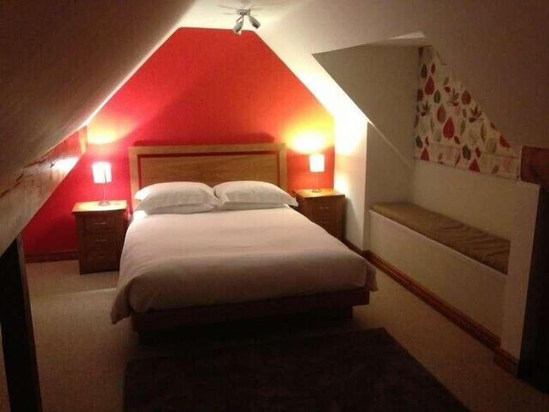Hostal The Port House