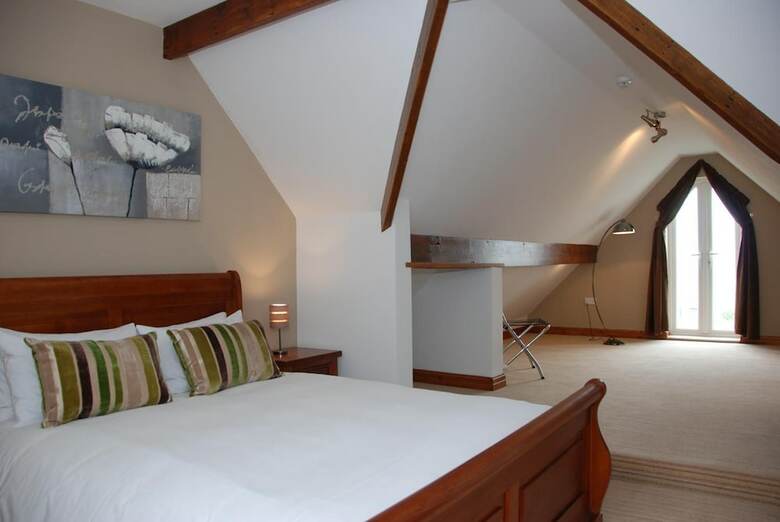 Hostal The Port House