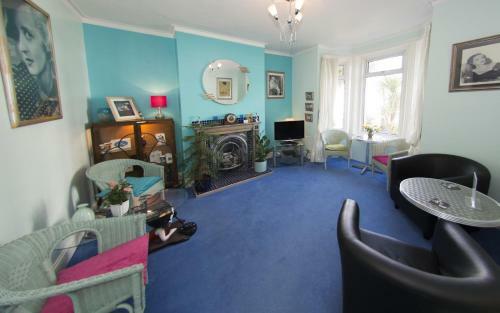 Hostal Blue Palms